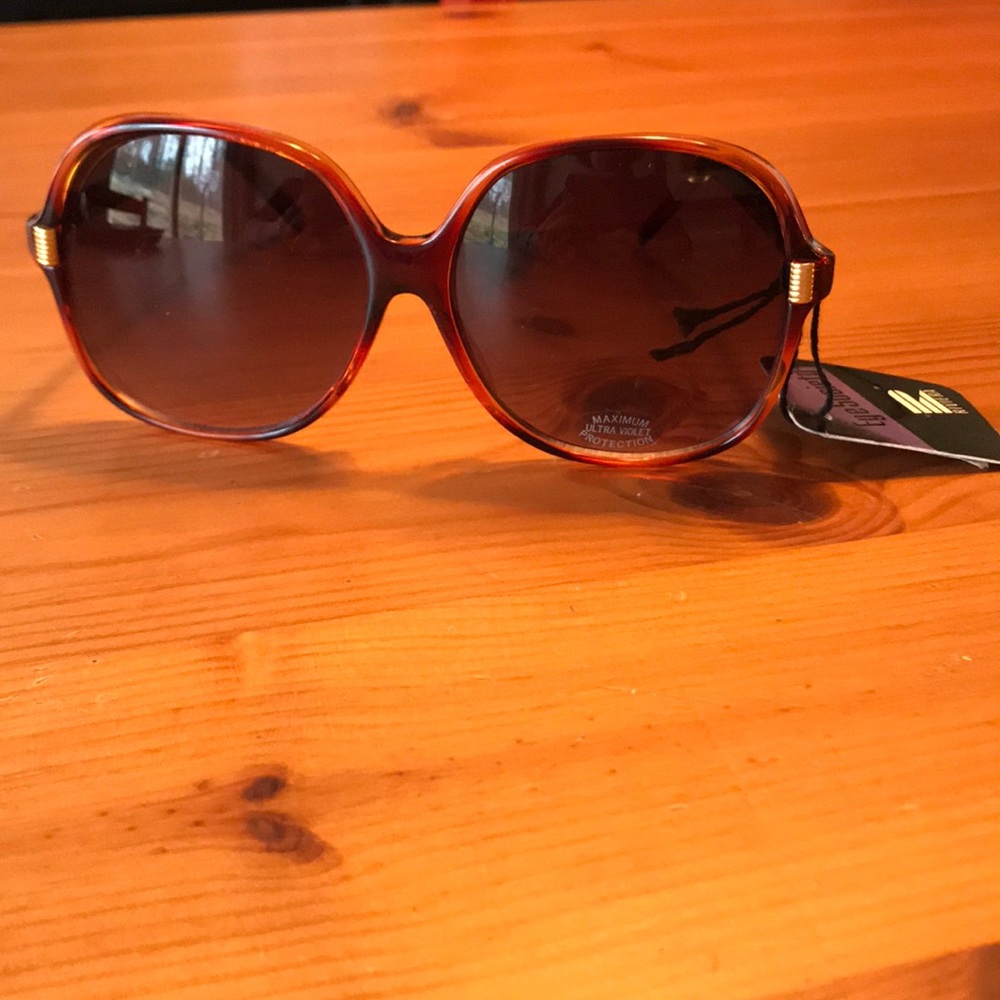 Riviera‎ Vintage Sunglasses NWT